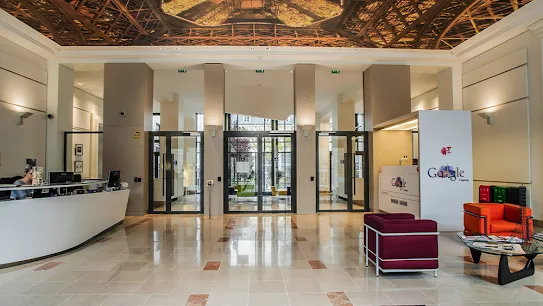 Google Paris - 8 Rue de Londres